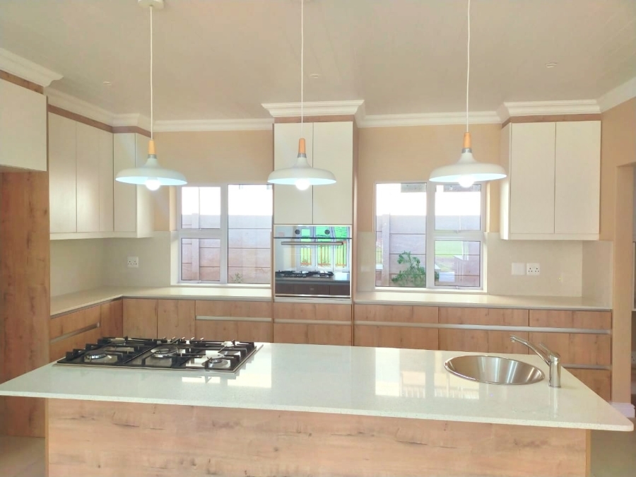 3 Bedroom Property for Sale in Reebok Western Cape